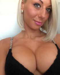 Awesome college slut